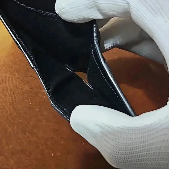 Saint Laurent Paris Credit Card Wallet Black Embossed Leather - Picture 5 of 12